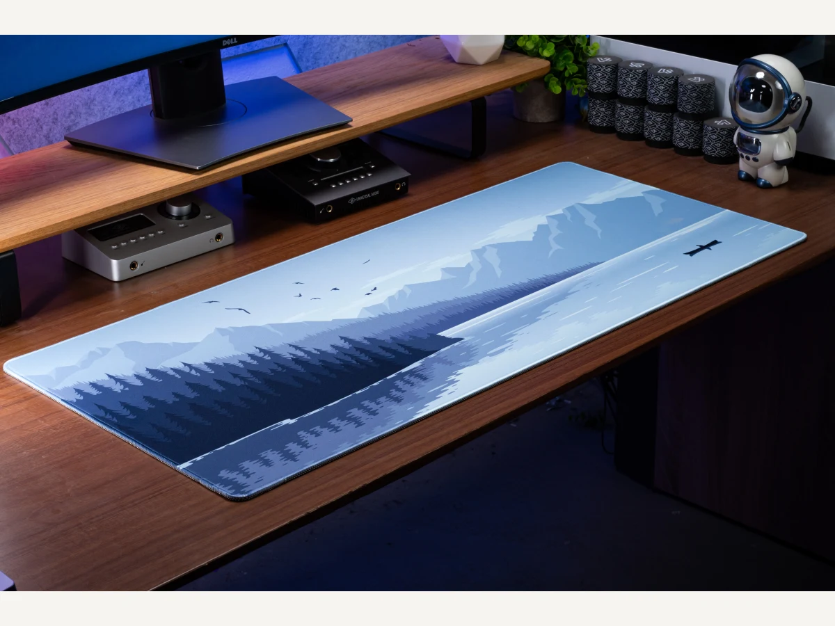 Sandline Vector Desk Mat product photo.